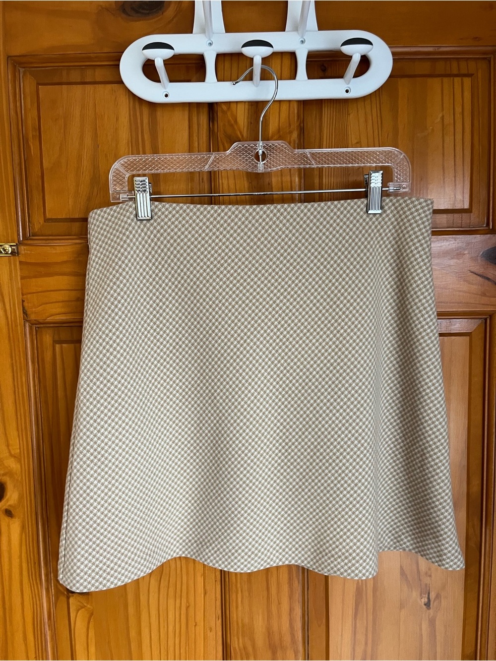 Aritzia Wilfred Beige Textured A-Line Skirt